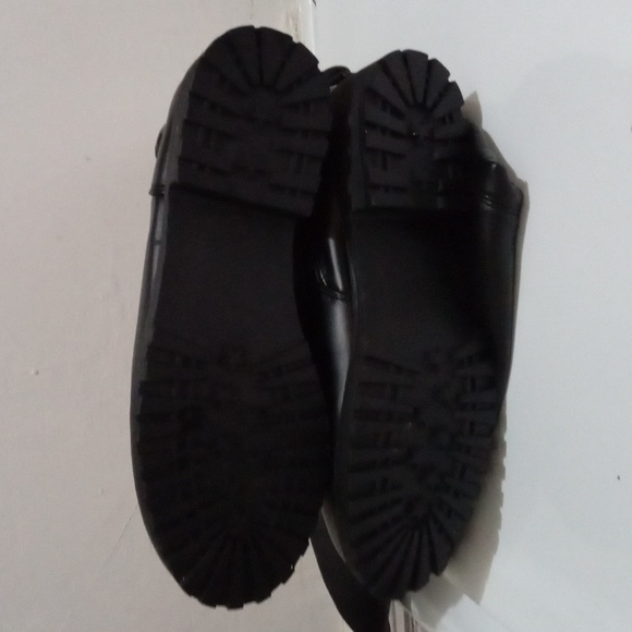 Thigh high black boots - Picture 7 of 10